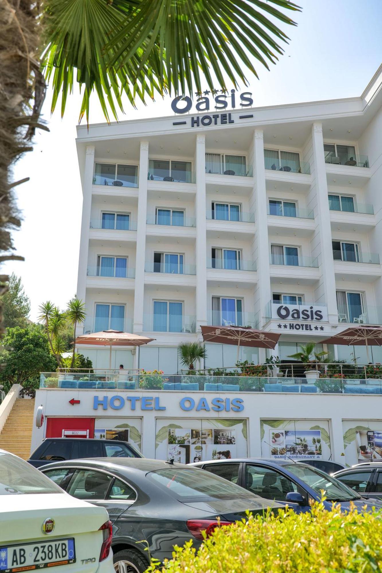 Hotel Oasis
