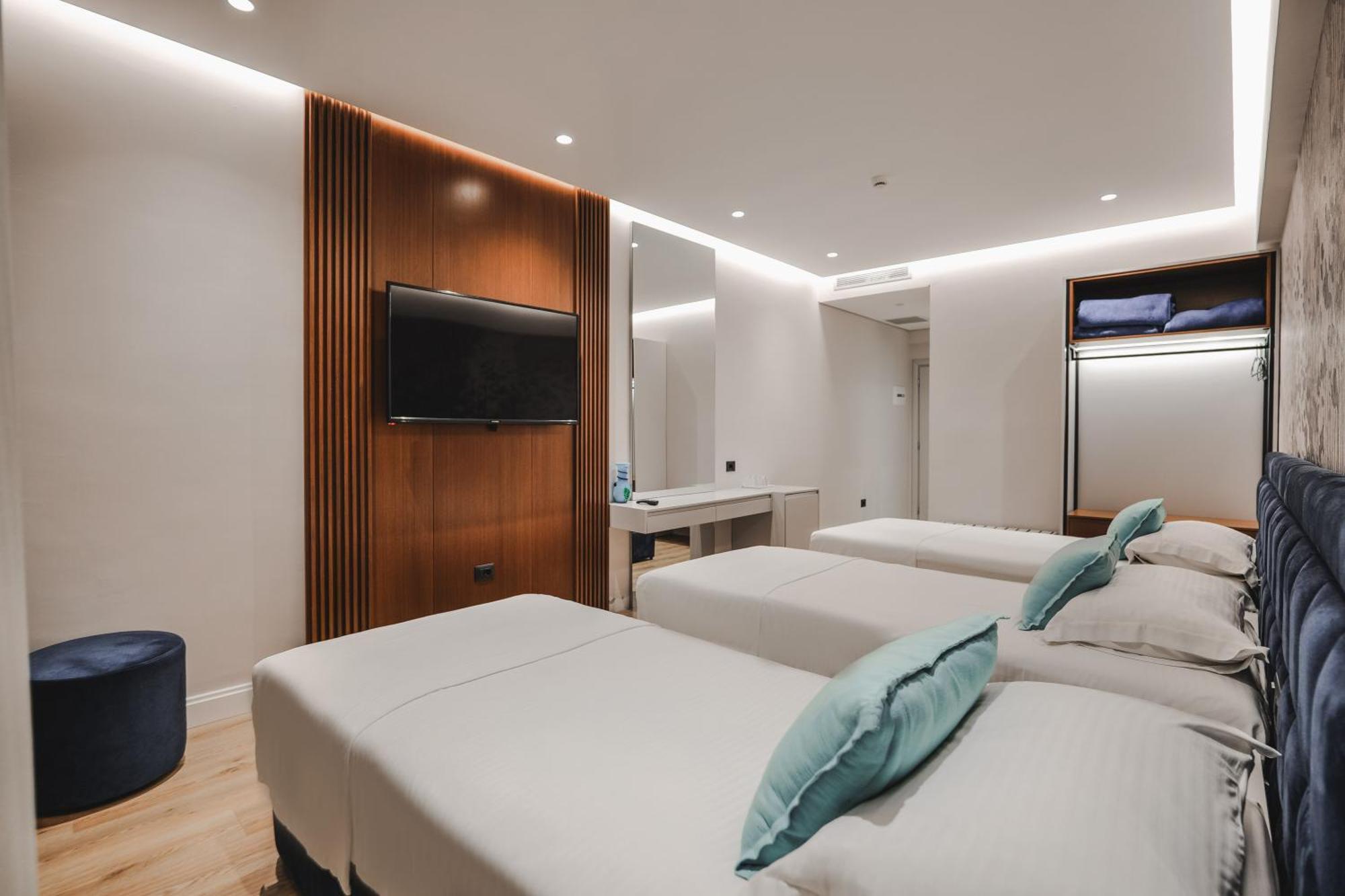 Oasis Hotel 4*